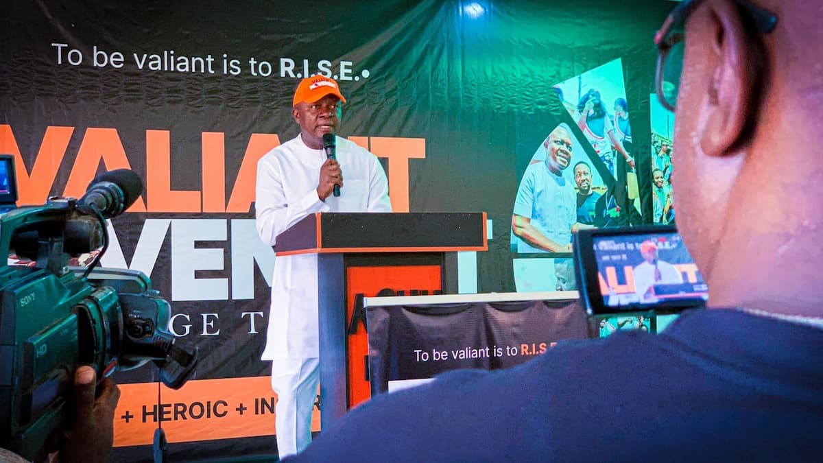 Valiant Movement members at a Movement event